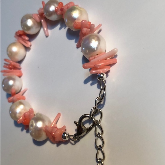 SOLD Cultured Pearl 
& Bamboo coral Bracelet 💕 - Picture 7 of 8